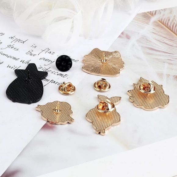 Calcifer Fire Demon Howl’s Moving Castle Studio Ghibli Metal Enamel Pin Brooch - Picture 6 of 12